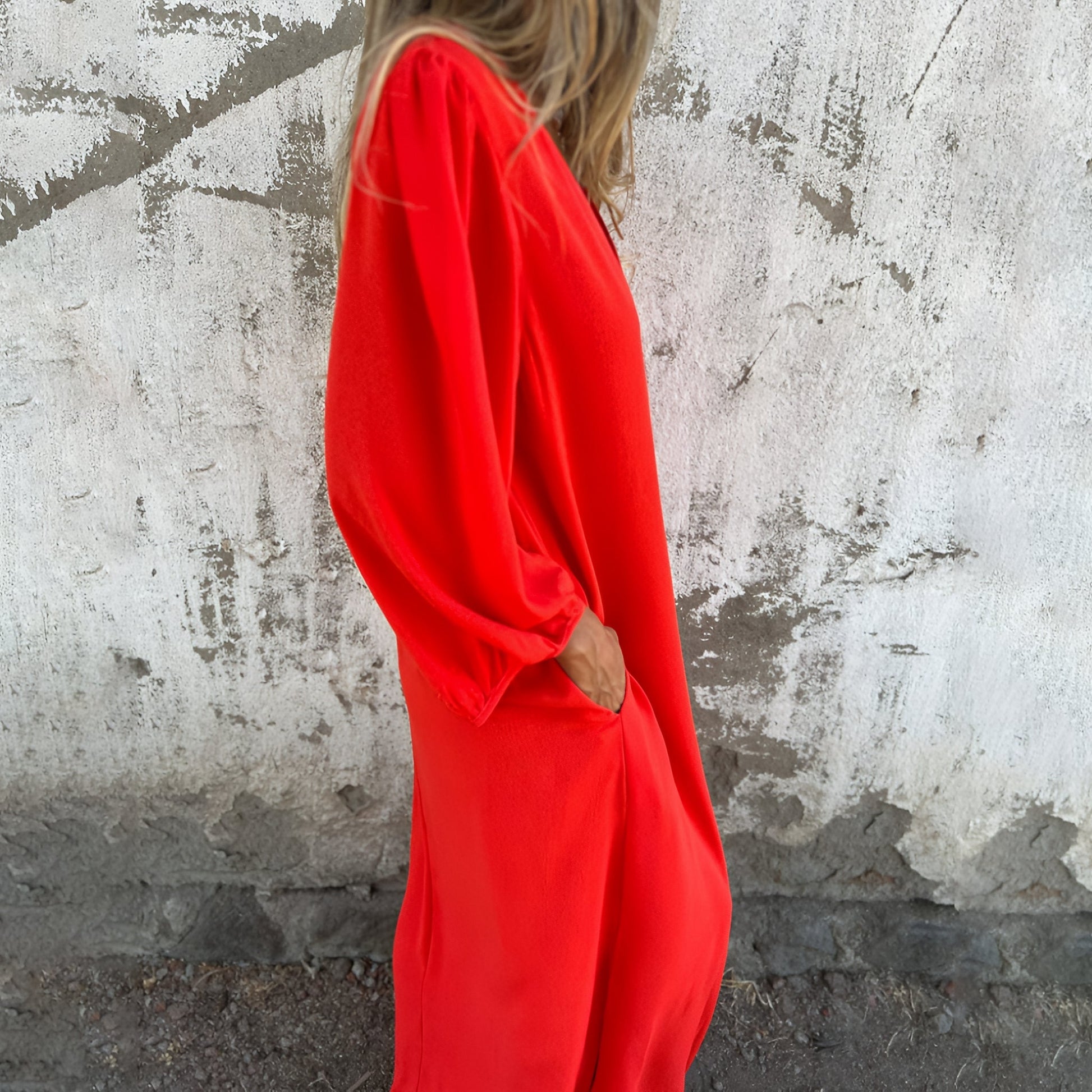 Minimalist Flow Maxi Dress | Timeless Elegance with a Relaxed Fit