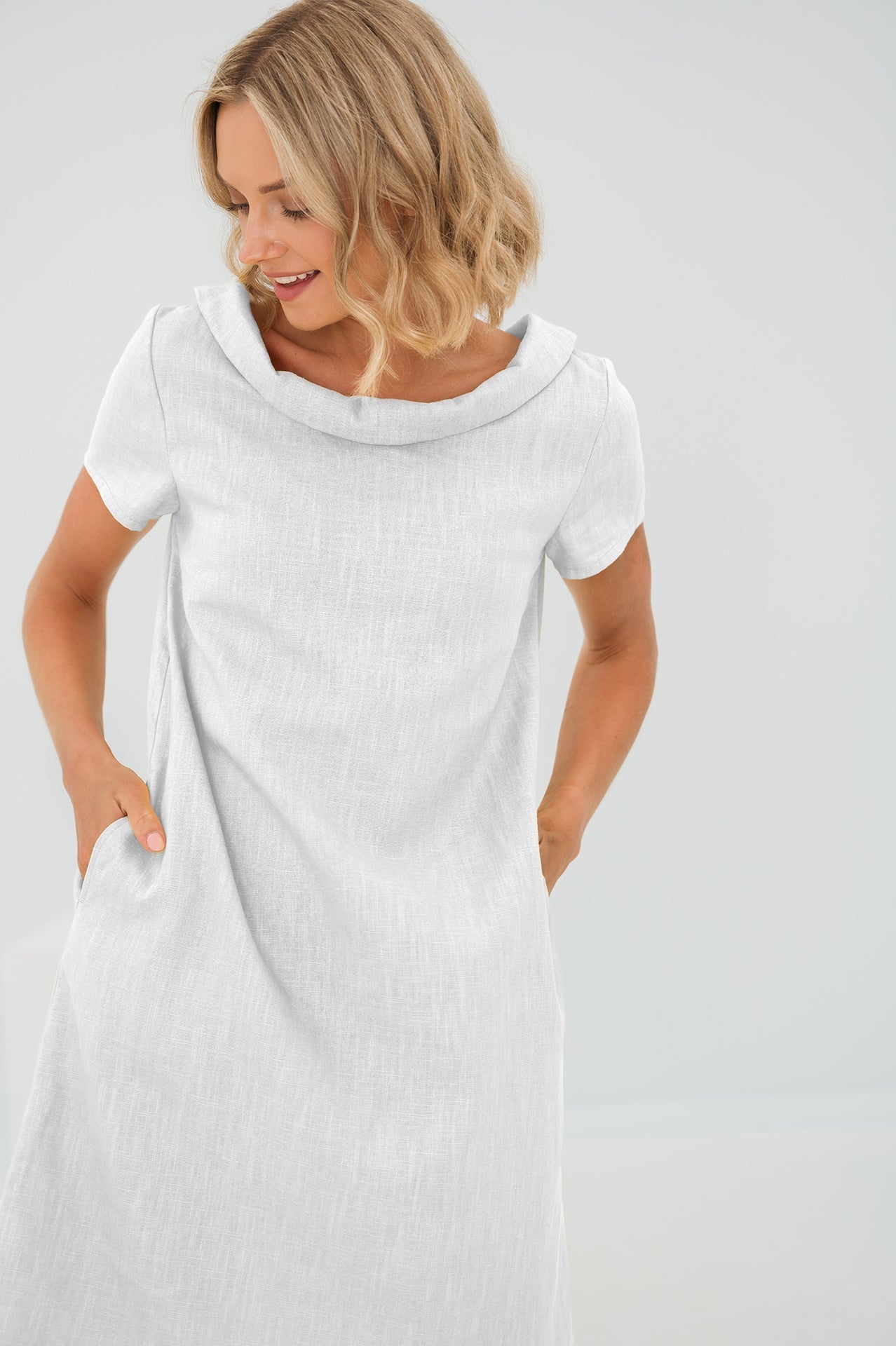 Minimalist Linen-Blend Shift Dress | Timeless Elegance for Every Day