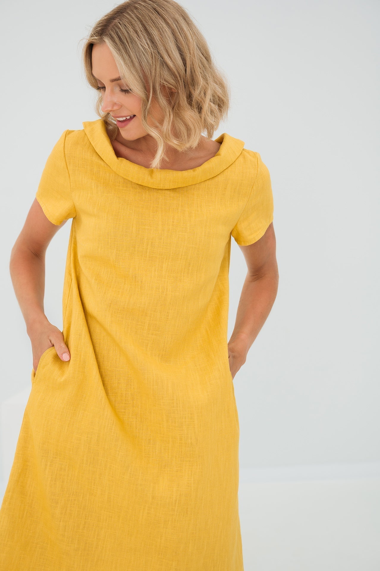 Minimalist Linen-Blend Shift Dress | Timeless Elegance for Every Day